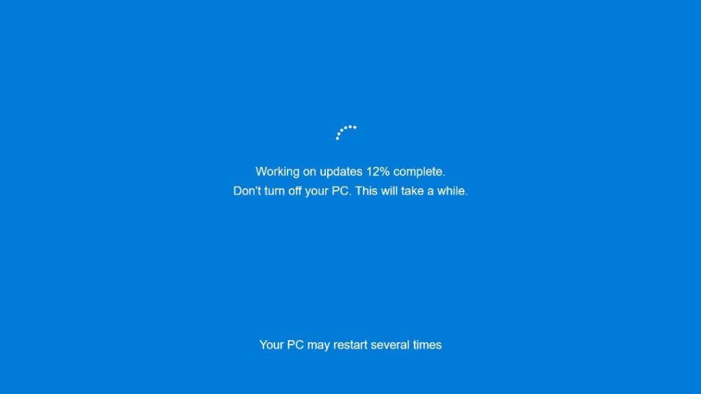ConnectWise ScreenConnect client showing a fake Windows Update screen