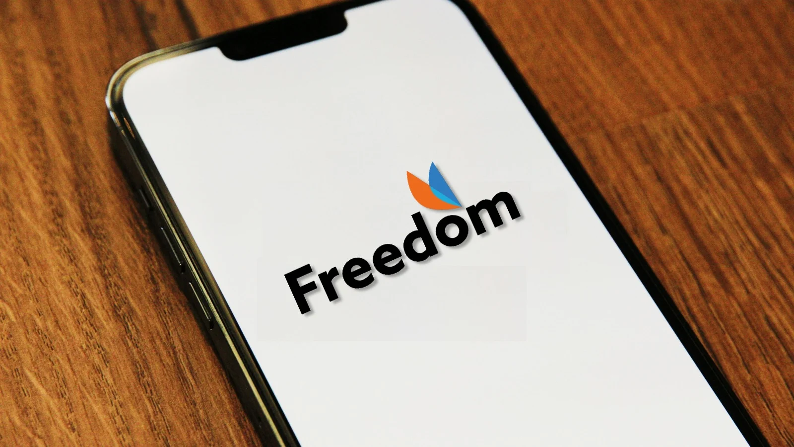 Freedom Mobile discloses data breach exposing customer data