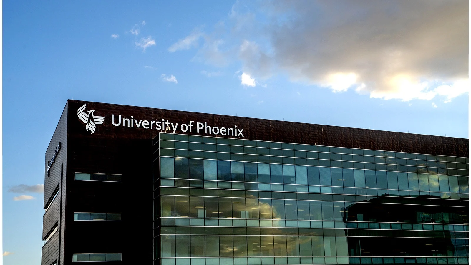 University of Phoenix discloses data breach after Oracle hack