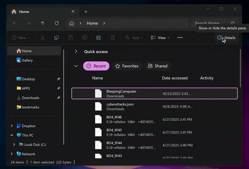 File Explorer flashes